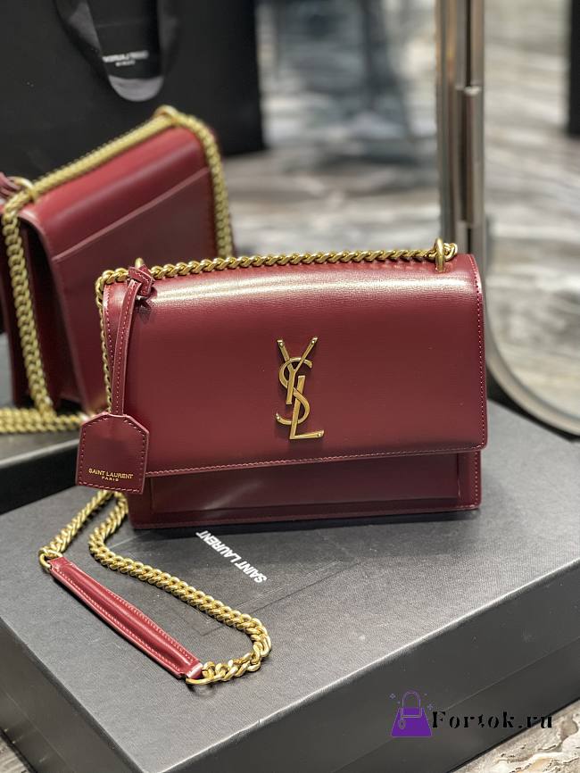 Saint Laurent Sunset Medium Leather Shoulder Bag in Red Gold Hardware 22cm - 1