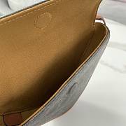 Celine Triomphe Canvas Triangle Bag in Tan 21x15x4cm - 3