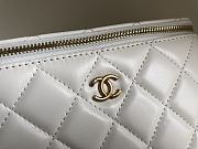 Chanel SS2021 Vanity Case Bag in White 17x9.5x8cm  - 4
