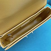 Saint Laurent Le Pavé Smooth Leather Bag in Yellow 24x7x17cm - 6