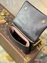 Louis Vuitton Pochette Coussin Black M80742 20x14x8cm  - 5