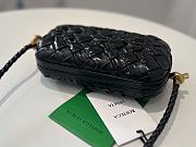 Bottega Veneta Leather Knot Minaudiere Shoulder Bag in Black 20x12x5.5cm - 6