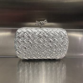 Bottega Veneta Knot Clutch in Silver 19x11.5x5cm