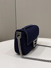 Fendi Women's Blue Baguette Chain Medium Shoulder Bag 24×6×13cm - 2