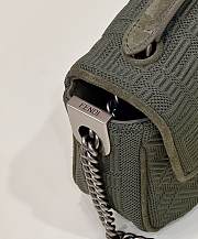 Fendi Women's Green Baguette Chain Medium Shoulder Bag 24×6×13cm - 2