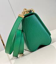 Louis Vuitton Twist handbag in Green Gold Buckle M21649 19x15x9cm - 5