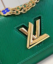 Louis Vuitton Twist handbag in Green Gold Buckle M21649 19x15x9cm - 2