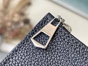 Louis Vuitton Blossom PM Bag in Black M21848 20x20x12.5cm - 5
