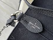 Louis Vuitton Blossom PM Bag in Black M21848 20x20x12.5cm - 4