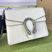 Gucci Dionysus Small Shoulder Bag in White 20x15.5x5cm - 3