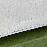 Gucci Dionysus Small Shoulder Bag in White 20x15.5x5cm - 4