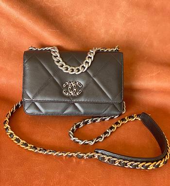 Chanel 22C Flap Bag Brown 19cm