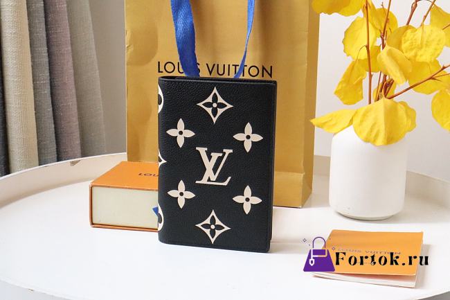 Louis Vuitton Bicolor Monogram Black Beige Passport Holder M62089 10x14x2.5cm - 1