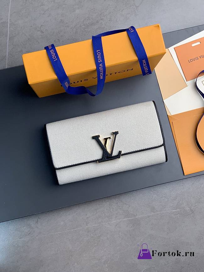 Louis Vuitton Taurillon Leather Wallet M81305 20x11cm - 1