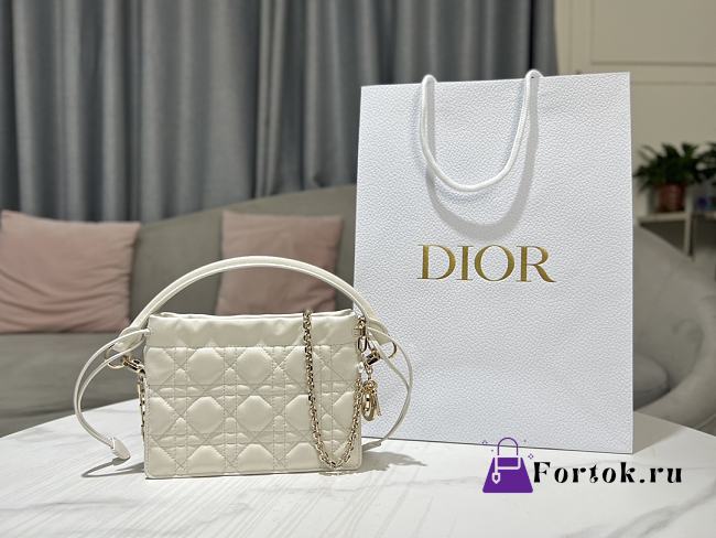 Dior Lady Mini Bag in White 19x13x5cm - 1