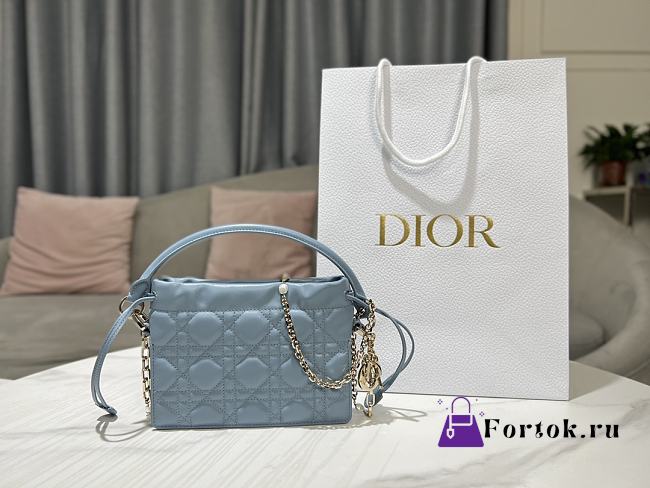 Dior Lady Mini Bag in Blue 19x13x5cm - 1