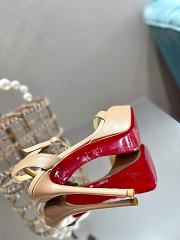 Christian Louboutin Loubi Queen Leather Platform Sandals Beige - 4