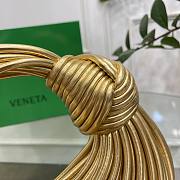Bottega Veneta Double Knot Bag in Gold 22x6.5x15.5cm - 2