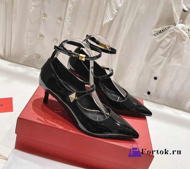 Valentino Garavani Ankle Strap Pumps in Black - 1