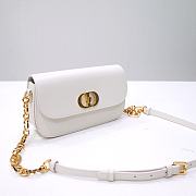 Dior 30 Montaigne Avenue Bag in White 22.5x12.5x6.5cm - 2