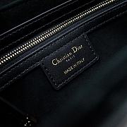 Dior 30 Montaigne Avenue Bag in Black 22.5x12.5x6.5cm - 4