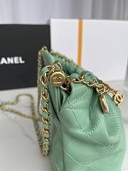 Chanel 22 Handbag Green AS3793 17x16x7cm - 5