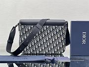 Dior Mini Saddle Messenger Bag Oblique Beige and Black 1ADME162YKK 31x23x8cm - 5