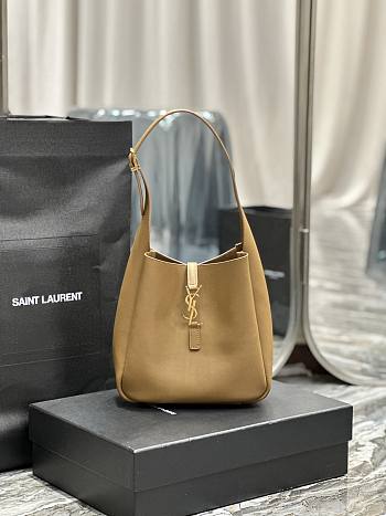 Fortok Saint Laurent Le 5A7 Hobo Bag in Brown 23×22×8.5cm