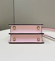 Fortok Fendi Peekaboo  Iseeyou Petite Bag in Pink 20x11x15cm - 6