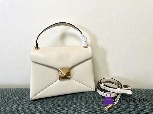 Fortok Valentino One Stud Sheepskin Handbag in White 24x18x10cm - 1