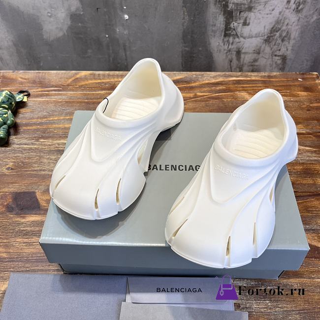 Fortok Balenciaga Mold Closed Rubber Sandals White  - 1