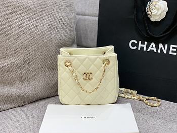 Fortok Chanel 22s Mini Bucket Bag in White 17x15x9cm