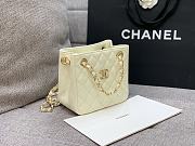 Fortok Chanel 22s Mini Bucket Bag in White 17x15x9cm - 5