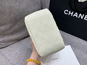 Fortok Chanel 22s Mini Bucket Bag in White 17x15x9cm - 4