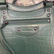 Fortok Balenciaga Neo Classic Bag in Green Croc Embossed Leather  - 5