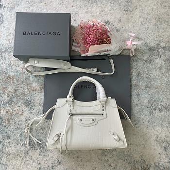 Fortok Balenciaga Neo Classic Bag in White Croc Embossed Leather