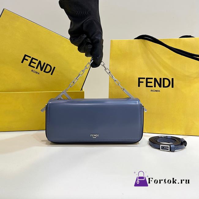 Fortok Fendi First Sight Bag in Blue 22.5x5x10.5cm - 1