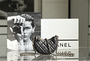 Fortok Chanel 23P Chain Mini Half Moon Clutch Black - 1