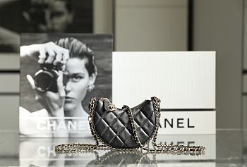 Fortok Chanel 23P Chain Mini Half Moon Clutch Black