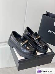 Fortok Chanel Logo Shiny Calfskin Loafers Black - 1