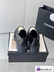 Fortok Chanel Logo Shiny Calfskin Loafers White - 4