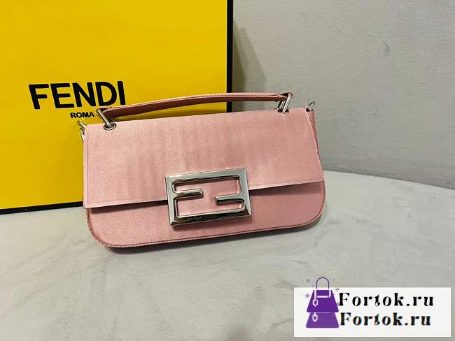 Fortok Fendi Baguette Bag in Pink 19x14x4cm - 1