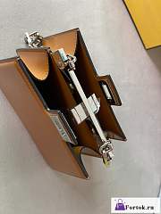 Fortok Fendi Pekapoo Cut Bag in Brown 11x20.5x14cm - 2