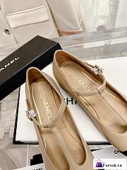 Fortok Chanel Loafer in Beige - 4