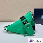 Fortok Prada Triangle Bag Green 26x14x12cm - 1