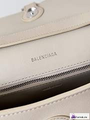 Fortok Balenciaga Downtown Shoulder Bag Beige 30x17.3x9cm - 5