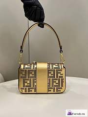 Fortok Fendi x Versace Baguette Bag Gold 20x13x5cm - 6