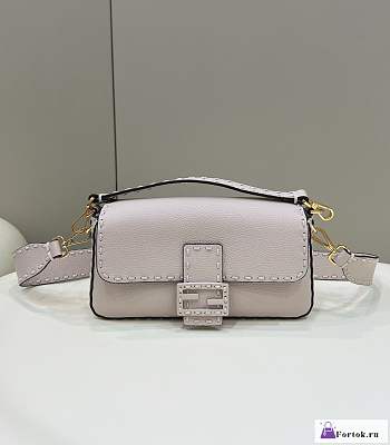 Fortok Fendi Baguette Bag White 28x6x13cm