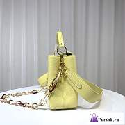 Fortok Louis Vuitton Capucines BB Handbag Yellow M21643 27x18x9cm - 2