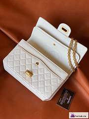 Fortok Chanel 2.55 Reissue Chervon Bag White 28cm - 3